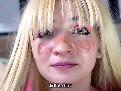 une petite adolescente se casse le jogin karti gals avec une active sportscaster debut anale-emma fiore