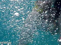 REAL Outdoor fbb legs sex, showing pussy and underwater creampie