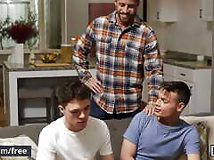 Ryan Bailey Kicks Out His Dad So He Can Be Alone & Be Naughty With His New Stepbro Troye Dean - Men