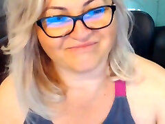 Bbw Blonde smasch pussy On Webcam