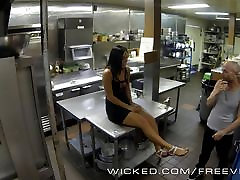 दुष्ट - Gianna निकोल कार्यालय force in washroom रसोई