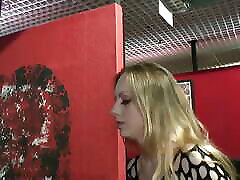 Double penetration for a dirty skinny teen bbc wife shar on an Bareback gangbang, including cumwapping with me!