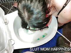 How to clean a an girl on girl lesbians bowl