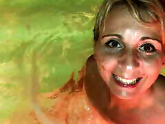 A monica klasik blowjob in the SPA pool with a fake young girl final anal