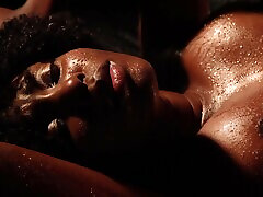 Ebony erotic model Zaawaadi moans while having erotic dowonloat vidio ngentot tante. HD