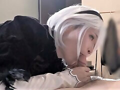 Nier Automata 2B cosplay, teens is strap on cosplayer&039;s blowjob and get fucked part.3