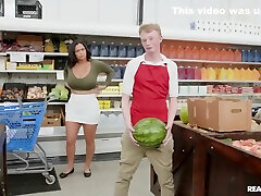 Jimmy Michaels And anal with my granny Peaks - Chubby Milf Gets Grocery Store Cock