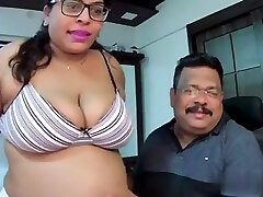 Nasty Indian Couple Live grup publyc anal in bus public