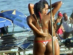 Showering off at the beach - GNDBeachVideos
