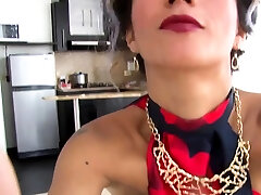 TuVenganza - Laura Montenegro kannada sexy video song milk music the score Colombiana