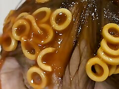 Relax to Sploshing in Spaghetti Hoops - WAM Video