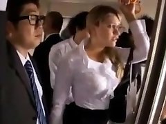 Mia manoseada en el bus