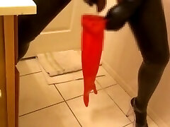 guante de goma fetiche 