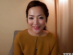 Japanese housewife NATSUMI