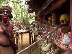 otra chica japonesa visitas áfrica