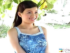 sweet doll Katie Chung worships to show her perfect body to the camera