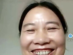 Jacking Off WIth A Mature Chinese