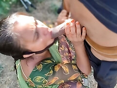 Super-fucking-hot Virgin buaa apne bhatij se Jungle me chudai, jungal me chote bhatij ne bhua ki frist time chudai