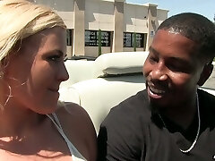 Sexy blonde Summer Day loves classical cars and yam-sized black cocks