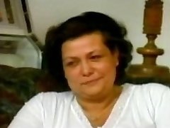 एक क्लासिक दादी R20