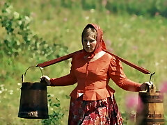 Beloe solntse pustyni (1969) 001 Galina Luchay