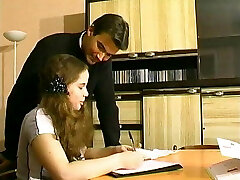 Pamela baisee par sonnie ordure de prof