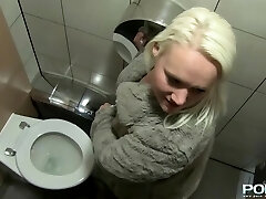 PORNXN Mature Blond Public Pissing