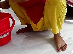 Landlord's Son Had Fuck-a-thon with Maid. Desi Girl Boned.