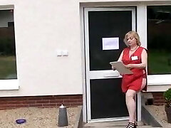 German granny gives golden douche