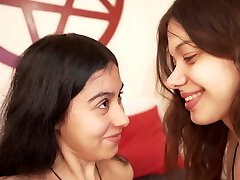 G/g kissing and lustful pussy licking listening to Rammstein