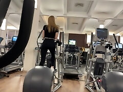 Quick fuck in the gym. Risky public fuck-fest with Californiababe.