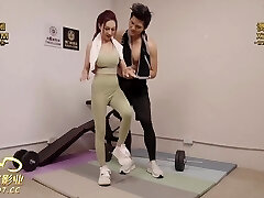 Big Breasts Ultra-kinky Milf Got Fucked By Big Dick In The Gym