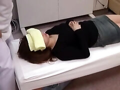 Caught On Tape! 2 Puddle Behind-the-scenes Moments With Head Doctor Manipulative Pervert