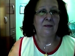 Brazilian Mature on webcam
