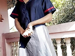 Gav se ahi hu howdy ladaki ko bahar lekar uske manager ne chod diya
