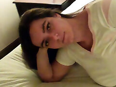 Red-hot Thick Mom Masturbates