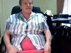 Granny on webcam (secretchick)