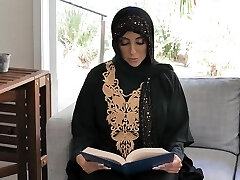 Sizzling muslin wife Kylie Kingston is cheating on her spouse with young man