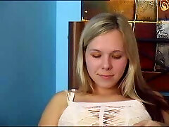 Hot Blonde web cam girl