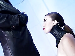 Gorgeous punk babe enjoys her time with two rock-solid meatpipes