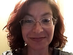 LilGiantess Enjoys to Play With Herself