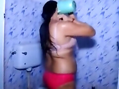 Super-steamy And Sexy Girl Taking A Bath With Boyfriend South Indian Bathroom Sex Vid Amateur Cam
