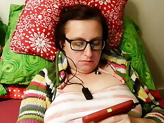 I love how her tits shake so much while she's being ravaged