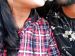 Park Me Ladki Ko Pata-kar OYO Room Par Pela