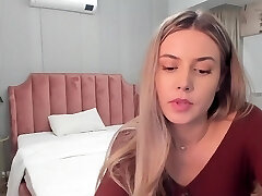 Nelliecutest Small Teen Cam Show