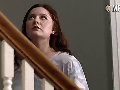 Good looking actress named Katie Holmes can drive you plums with her body