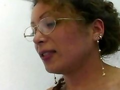 Italian she-male boss penetrate guy