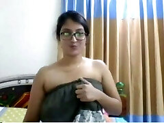 Delectation Julie Bhabhi playing with her breasts