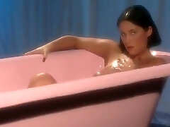 Sexy Babe Gets a Mouthful of Cum