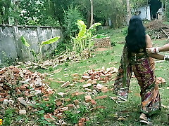 Indian hot XXX webseries sex! Desi Tribal girl fucking with rich teenie boy!